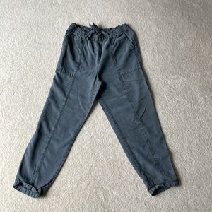 Aerie cargo pants size Medium